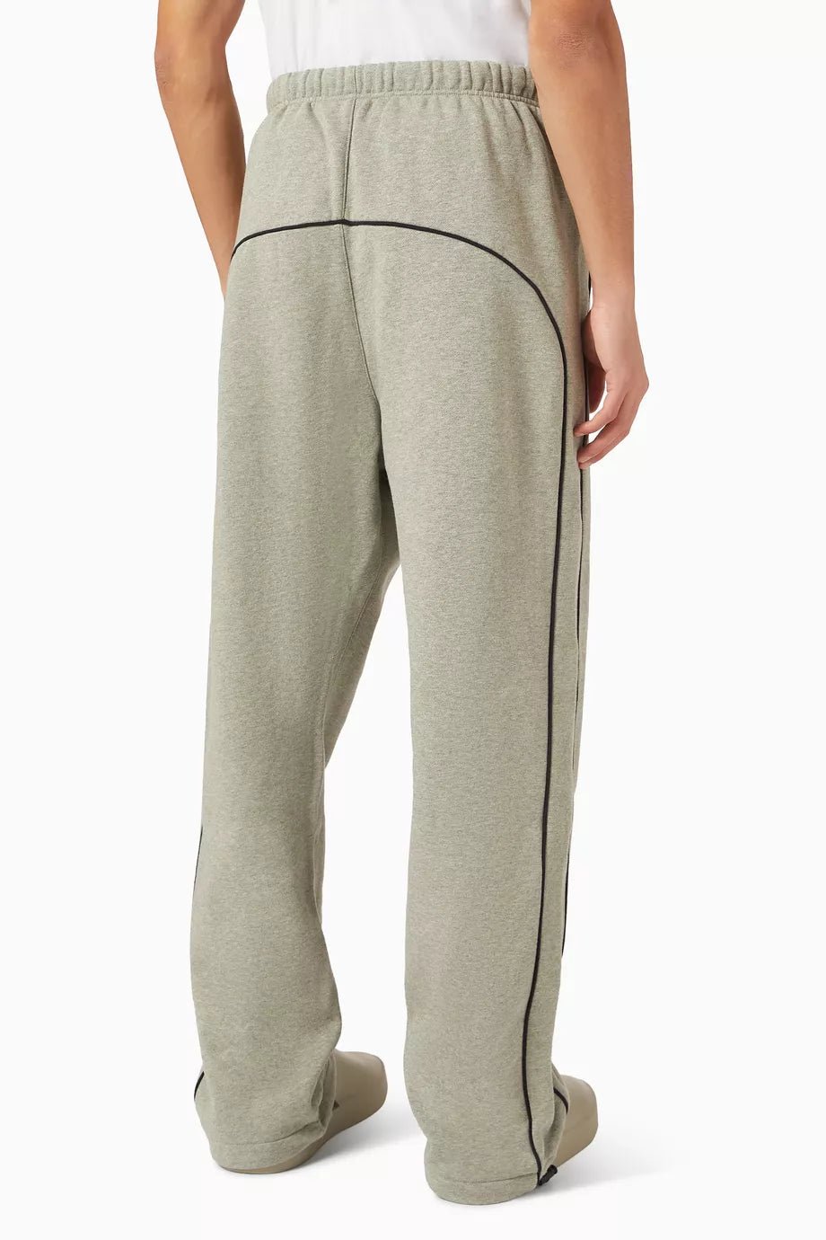 Fear of God Essentials Relaxed Piped Sweatpants aus Fleece - NOFP STUDIOS