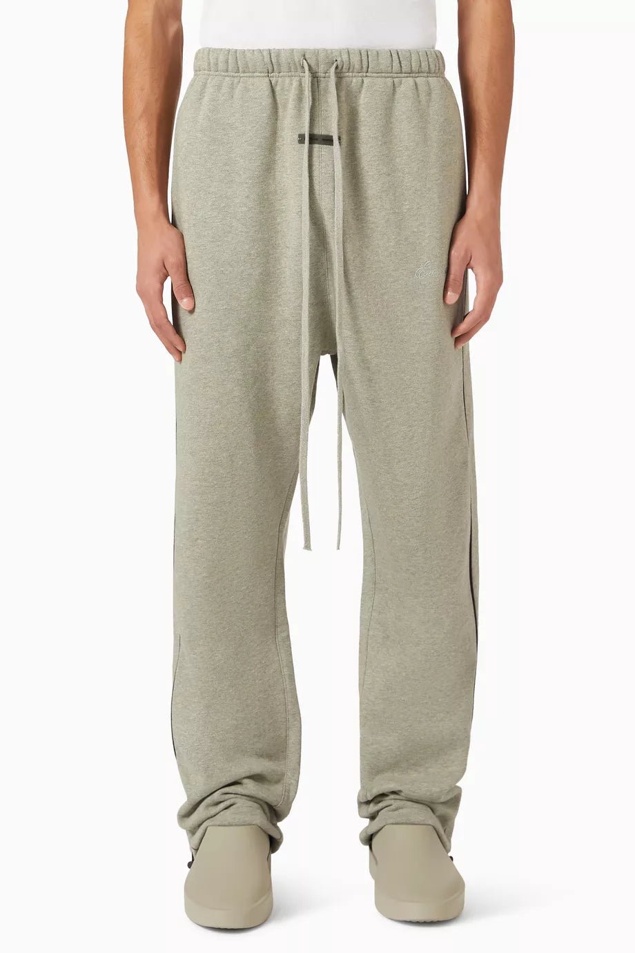 Fear of God Essentials Relaxed Piped Sweatpants aus Fleece - NOFP STUDIOS
